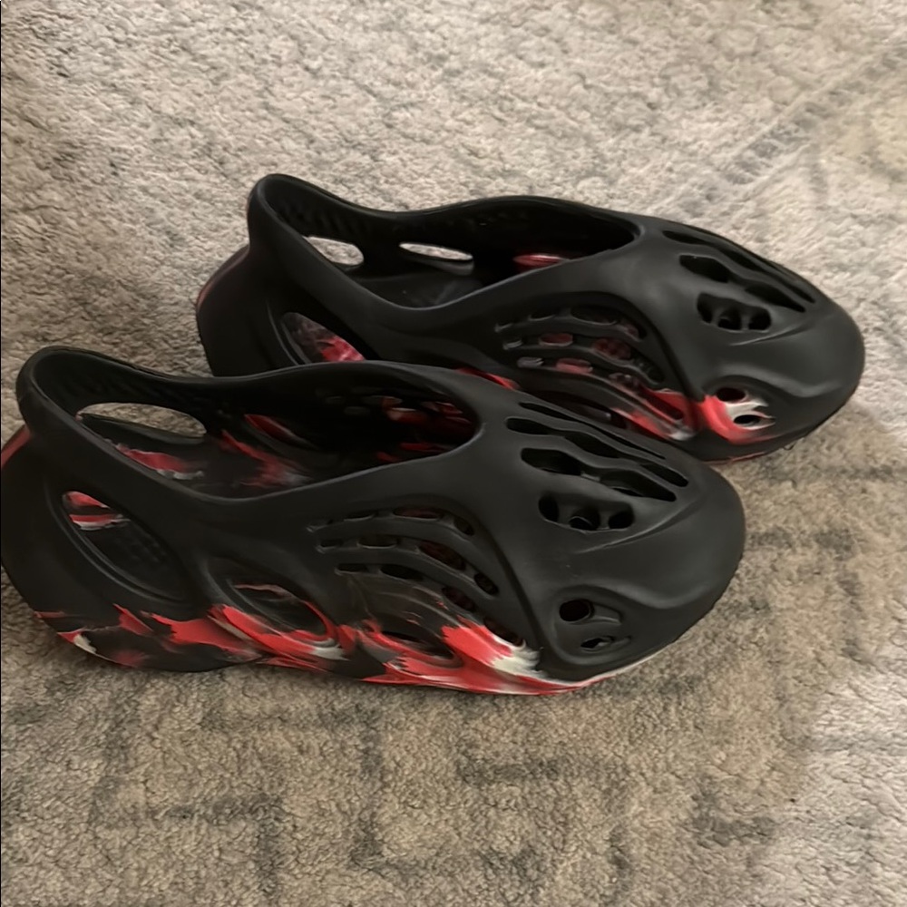 Black and Red Slip-On Water Shoes with Textured Sole